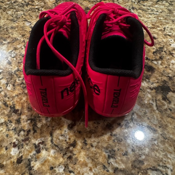 New Balance Soccer Cleats - Picture 4 of 5